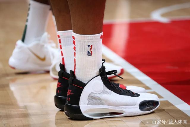 崔永熙：NBA连续训练强度很大 国内球员吃不消