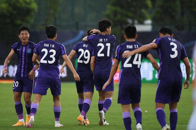 西甲-拉菲尼亚制胜 巴萨1-0取4连胜距皇马5分